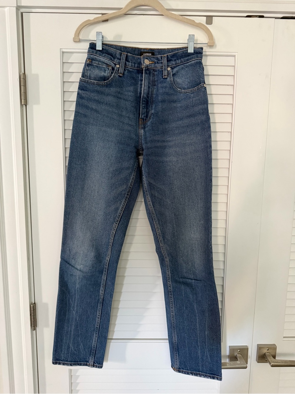 Express Women's Dark Blue Straight-Leg Jeans